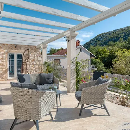 Holiday Frangipane - Ckv405 By Interhome